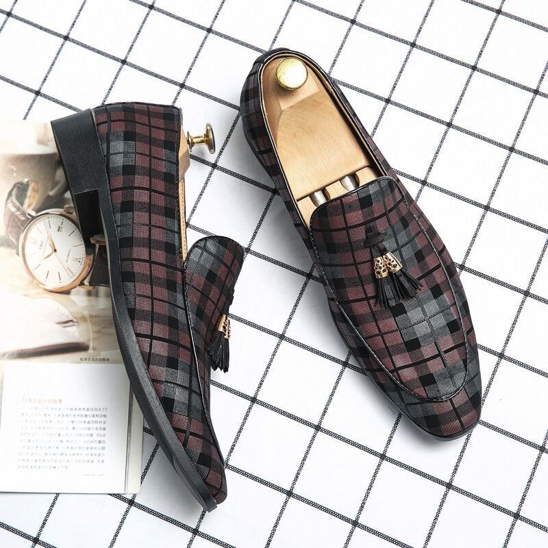 Mężczyźni Oddychający Wzór Kraty Z Mikrofibry Miękka Podeszwa Slip On Casual Business Shoes
