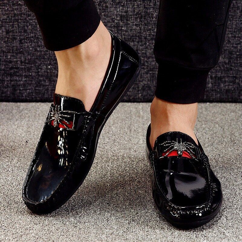 Mężczyźni Pu Butterfly Decoration Fashion Business Slip On Leather Loafers