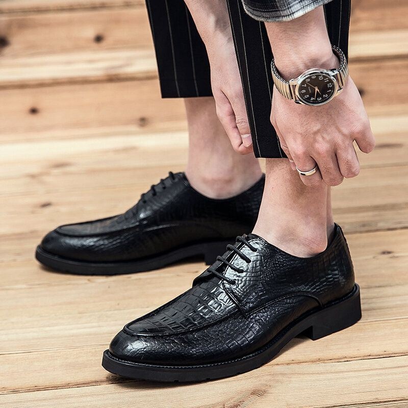 Mężczyźni Mikrofibra Oddychająca Miękka Podeszwa Krokodyl Ziarno Retro Pointy Toe Casual Business Shoes