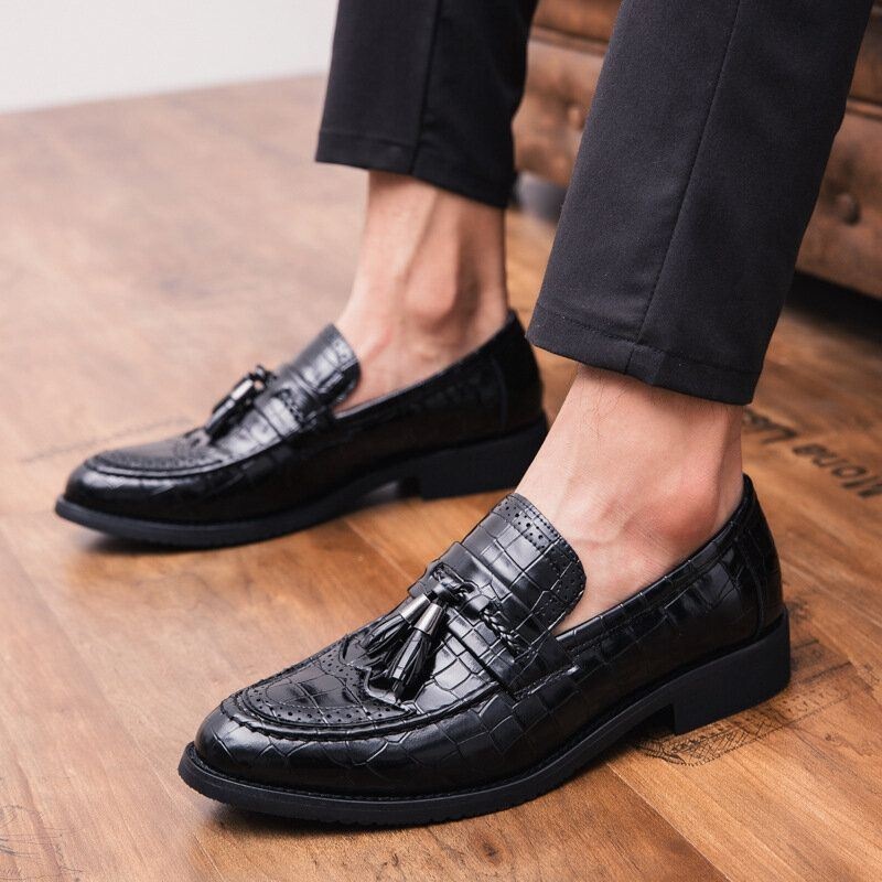 Męskie Skórzane Oddychające Szpiczasty Nosek Miękka Podeszwa Vintage Tassel Casual Business Shoes