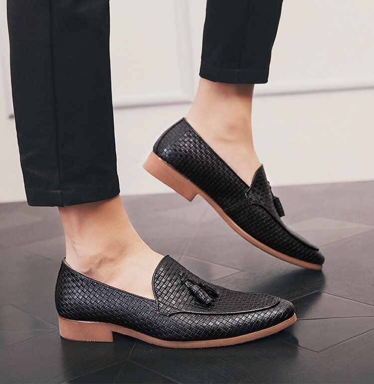 Męskie Tkane Detale Tassel Decor Wygodne Wsuwane Business Casual Delikatne Buty
