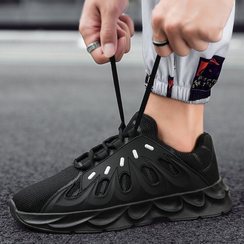 Mężczyźni Oddychająca Miękka Tkanina Łączenie Grubej Podeszwy Antypoślizgowe Sznurowane Sportowe Trampki Na Co Dzień